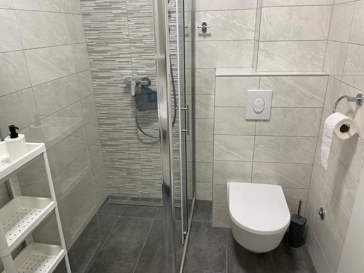 Apartment Diana Zara Parking Free ภายนอก รูปภาพ
