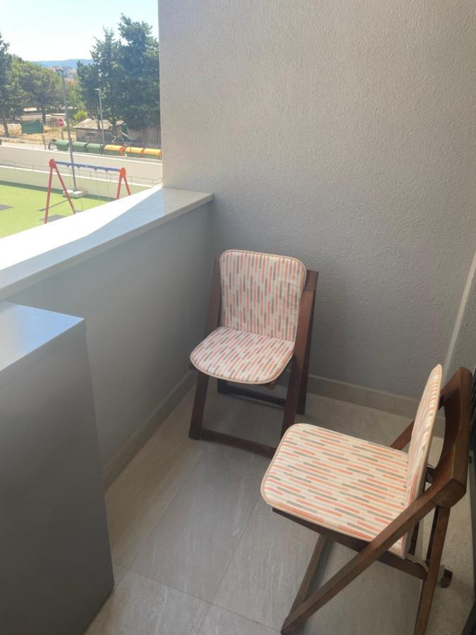 Apartment Diana Zara Parking Free ภายนอก รูปภาพ