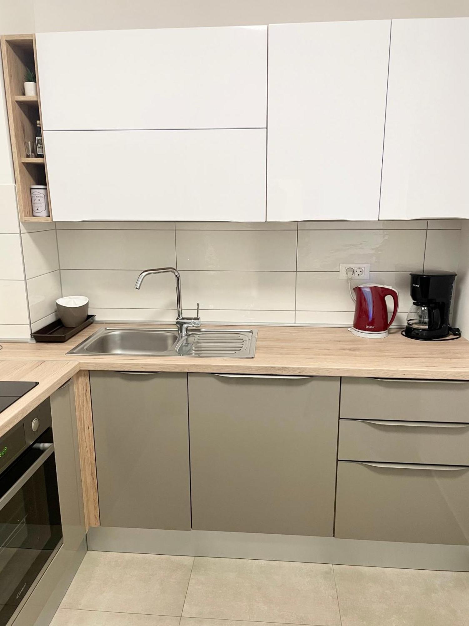 Apartment Diana Zara Parking Free ภายนอก รูปภาพ
